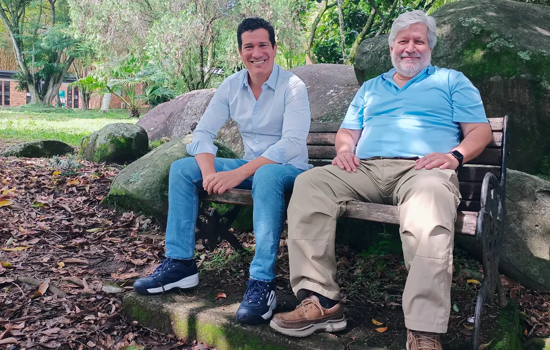 Fernando Pereira Laverde y Gustavo Adolfo de la Cruz, docentes de la Javeriana Cali