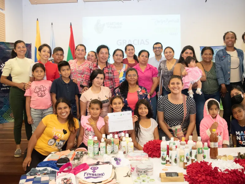 Mujeres Cultivando Horizontes: Herramientas para el Cuidado de la Vida Rural