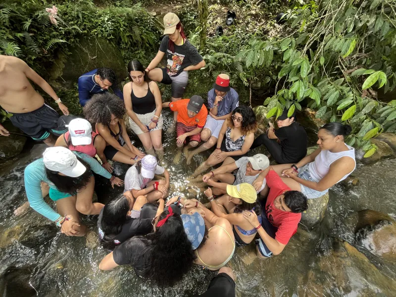 Jóvenes siguen las Huellas del Primer Caminante en Javeriana Cali