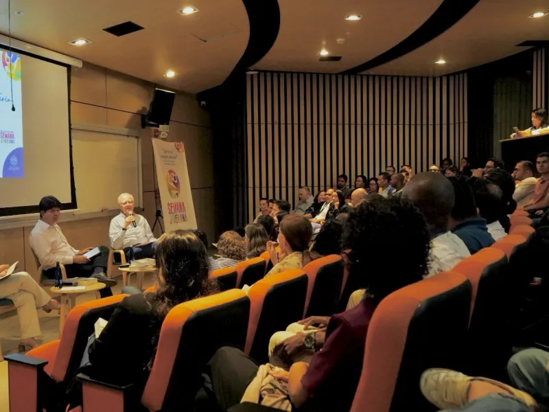 Historia-VMU-Libro- Javeriana 